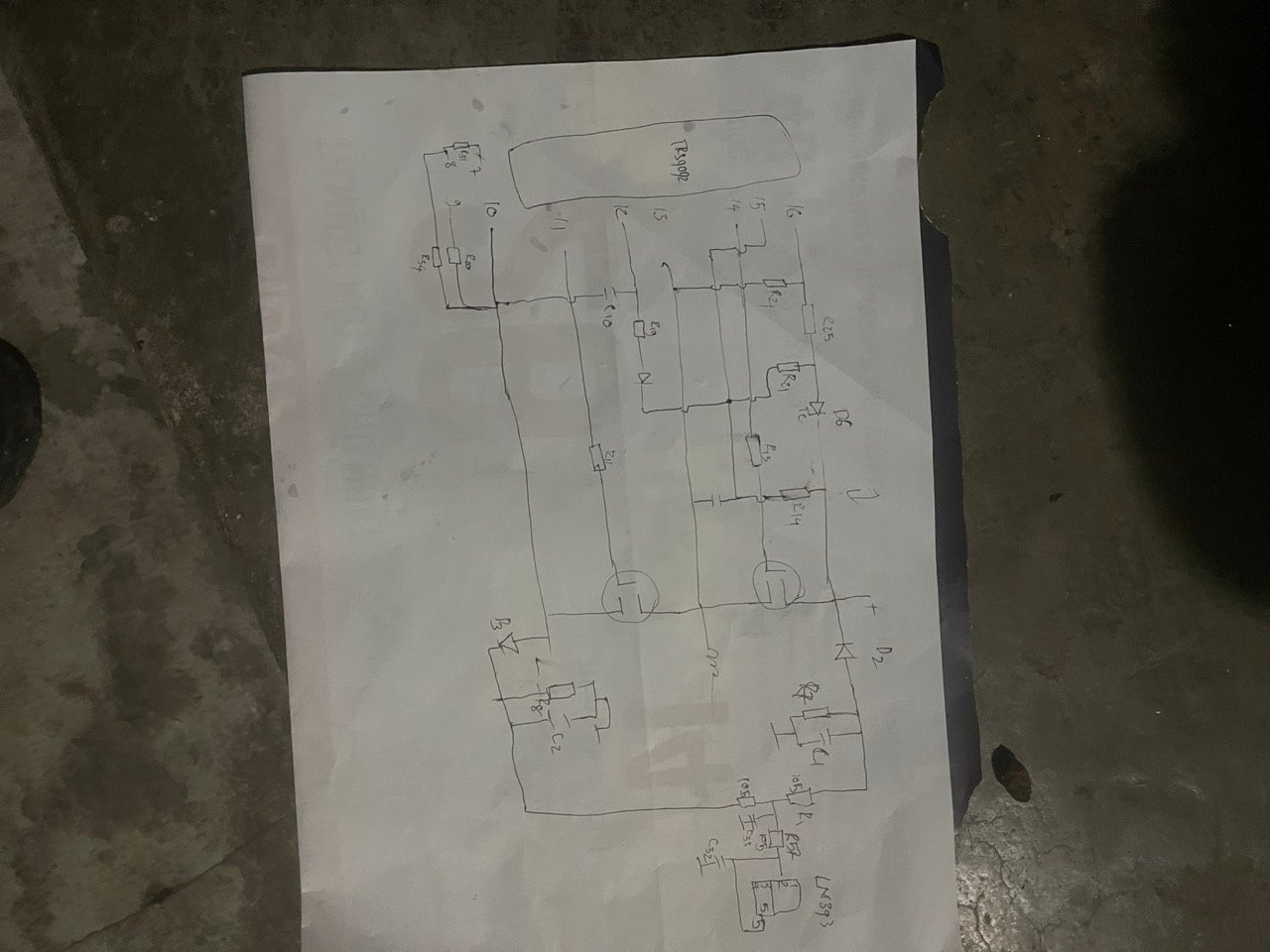 Có điện áp DC ngõ ra loa âm ly Hàn Quốc Tj H4000